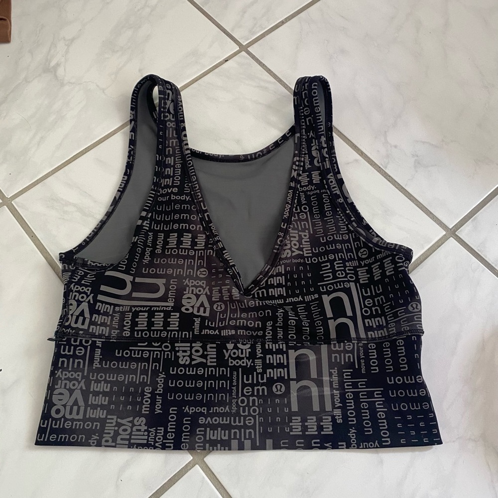 NWOT lululemon crop